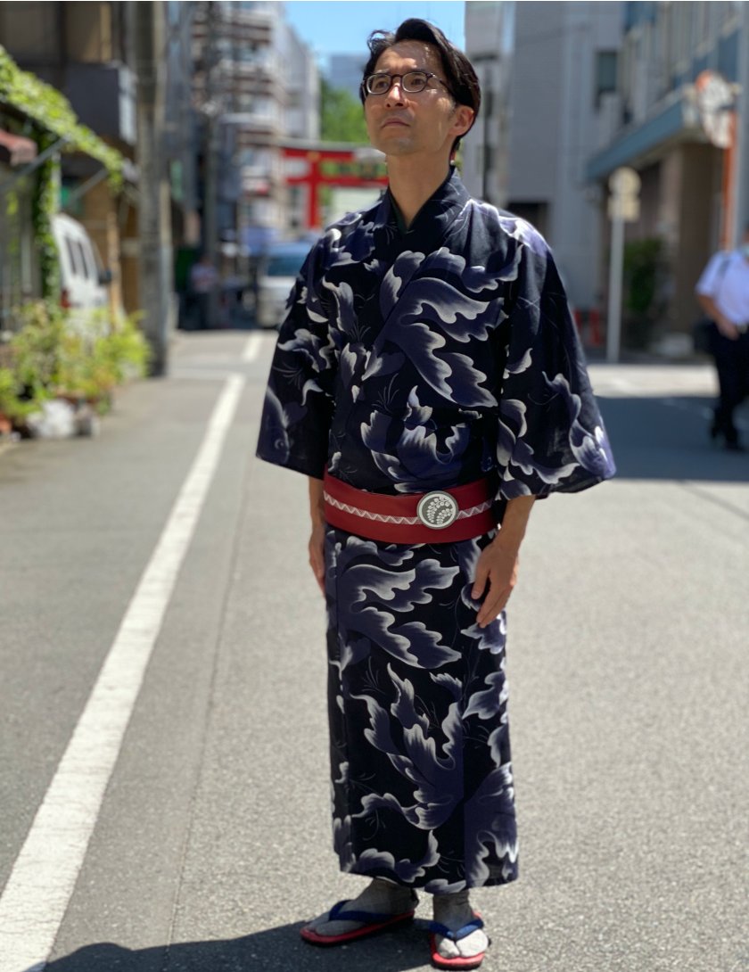 紺 の金魚のメンズ浴衣で暑い夏を涼しげに 東京 上野 池袋 大阪 心斎橋 男着物 メンズ浴衣 レディース浴衣 甚平 作務衣専門店 藤木屋 メンズ着物 メンズ浴衣 藤木屋ブログ